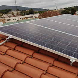 Instalaci&oacute;n Estructura Cubierta Tejas KHT915