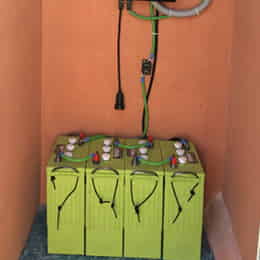 Instalaci&oacute;n Bater&iacute;a UPower 550Ah 6V UP-GC16