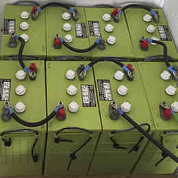Instalaci&oacute;n Bater&iacute;a UPower 550Ah 6V UP-GC16