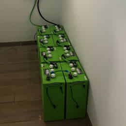 Instalaci&oacute;n Bater&iacute;a UPower 550Ah 6V UP-GC16