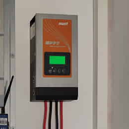 Instalaci&oacute;n Regulador 12V / 24V / 48V 80A MPPT Must Solar