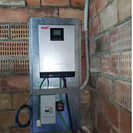 Instalaci&oacute;n Inversor Cargador 3000W 24V MPPT 50A Must Solar