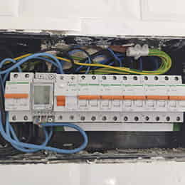 Instalaci&oacute;n Vat&iacute;metro EM112DIN Carlo Gavazzi