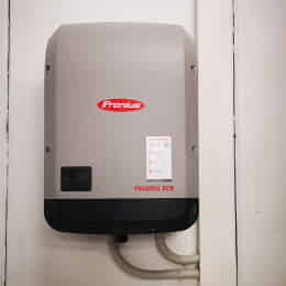Instalaci&oacute;n Inversor Red FRONIUS Eco 27.0-3 27kW 