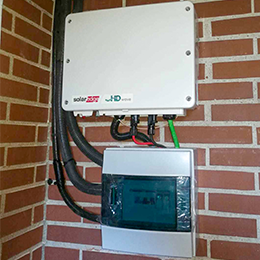 Instalaci&oacute;n Inversor HD Wave 5000W SolarEdge Conexi&oacute;n Red Monof&aacute;sico