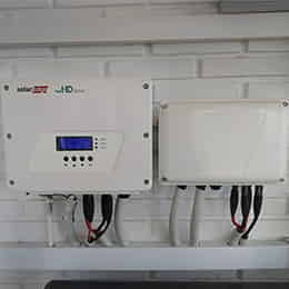 Instalaci&oacute;n Inversor HD Wave 5000W SolarEdge Conexi&oacute;n Red Monof&aacute;sico